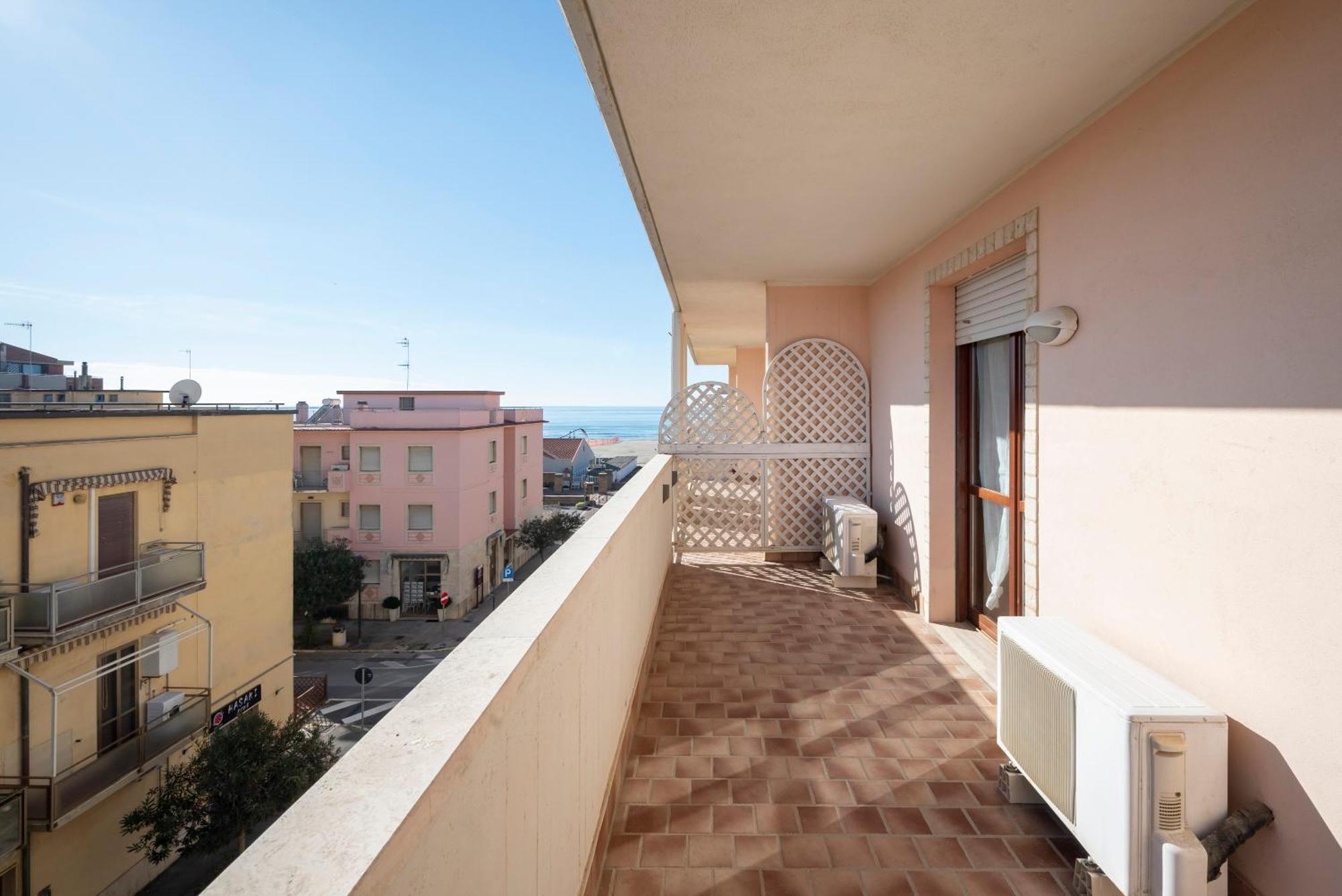 Lola Piccolo Hotel E Appartamenti Марина-ді-Гроссето Екстер'єр фото