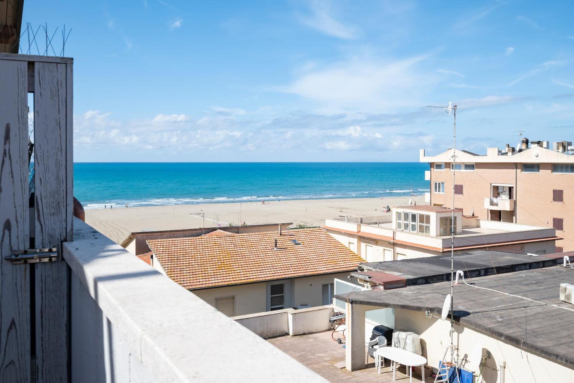 Lola Piccolo Hotel E Appartamenti Марина-ді-Гроссето Екстер'єр фото